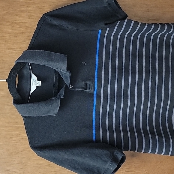 Calvin Klein body fit Polo type shirt size medium. - Picture 4 of 5